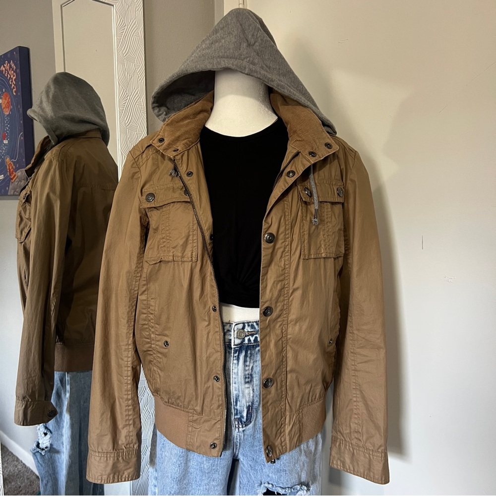 Stylish Unisex tan hooded jacket